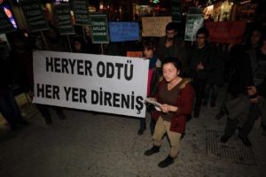 YT&Uuml; &ouml;ğrencilerinden ODT&Uuml;'ye destek g&ouml;sterisi