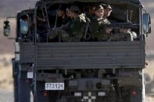 Denizli'de askeri ara&ccedil; kaza yaptı