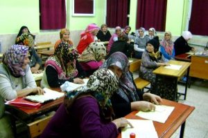 K&ouml;yl&uuml; kadınlara Kur'an Kursu