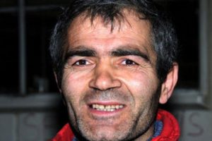 "İki &ccedil;ocuğum var, kalpleri delik"
