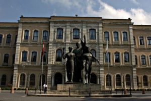 İstanbul &Uuml;niversitesi &ouml;ğrencilerine m&uuml;jde