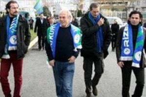 Denizli ve yardımcılarına Rize'de coşkulu karşılama