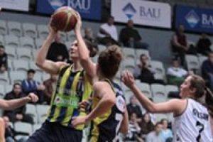 Fenerbah&ccedil;e Beşiktaş'ı ezip ge&ccedil;ti
