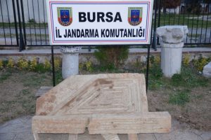 Jandarmadan izinsiz kazı yapanlara su&ccedil; &uuml;st&uuml;