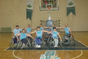Tekerlekli basketbolda y&uuml;zler g&uuml;l&uuml;yor