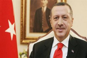 'Yeni anayasa i&ccedil;in gayret i&ccedil;inde olacağız'