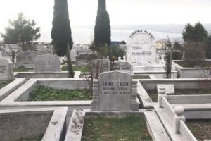 'İcradan' satılık manzaralı mezarlık