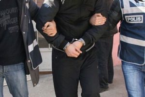 KCK operasyonunda 12 &uuml;niversite &ouml;ğrencisine g&ouml;zaltı