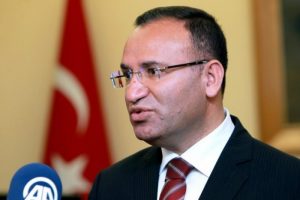 Bekir Bozdağ'dan &ccedil;arpıcı a&ccedil;ıklama