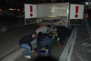 Yalnız yaşadığı evinde &ouml;l&uuml; bulundu