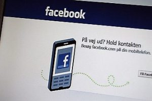 Sekiz &ccedil;iftten biri Facebook y&uuml;z&uuml;nden boşanıyor