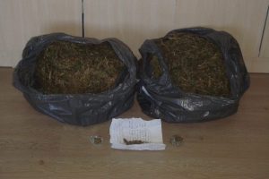 Spor &ccedil;antasında esrar &ccedil;ıktı