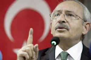 'Atat&uuml;rk'e karşı &ccedil;ıkmak vatan hainliğidir'