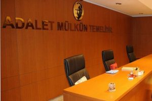Eşinin sevgilisinden tazminat kazandı
