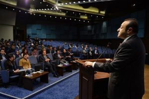 Bağış'tan diplomasi dersi
