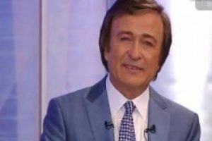 Erol Evgin: O zaman BM'den de &ccedil;ıkalım