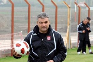 Sivasspor, Ankarag&uuml;c&uuml;'nden &Uuml;mit Kurt ile anlaştı