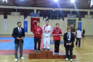 G&uuml;rsu Belediyespor'un b&uuml;y&uuml;k başarısı