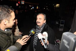 BDP'Lİ &Ouml;nder'in &Ouml;calan ile g&ouml;r&uuml;şme yorumu