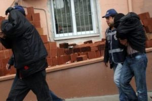 'Noel Baba' operasyonunda 24 kişiye g&ouml;zaltı