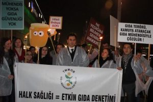 Gıda m&uuml;hendisleri sağlıklı yaşam i&ccedil;in meydanlarda