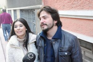 Pazar g&uuml;n&uuml; y&uuml;z&uuml;kler takılıyor