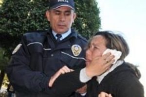 Tartıştığı kadının kulağını kesti