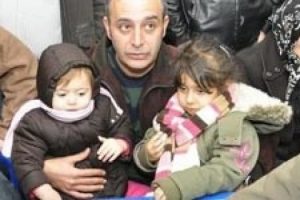 Doğum g&uuml;n&uuml;nde annesinin &ouml;l&uuml;m haberini aldı