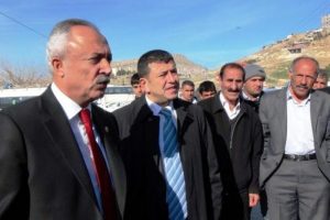 CHP'li vekillerden BDP'li tutuklu miletvekiline ziyaret