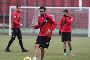 Gen&ccedil;lerbirliği'nde yeni transferler idmana &ccedil;ıktı
