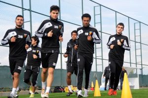 Kayserispor, Antalya'da ilk antrenmanına &ccedil;ıktı