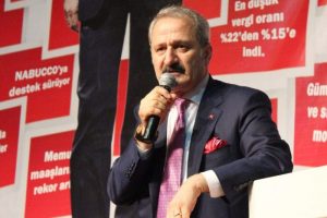 Başbakanın kapısında hizmet&ccedil;i olurum"