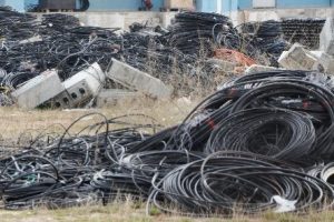 Kablo hırsızları yakalandı