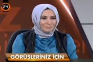&Uuml;nl&uuml; modacıdan Elif &Ccedil;akır'a sert eleştiri