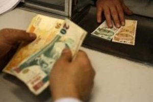 Başkan maaş farkına isyan etti