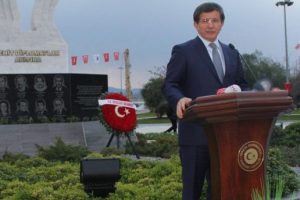'Başımız &ouml;ne eğilmeyecek'