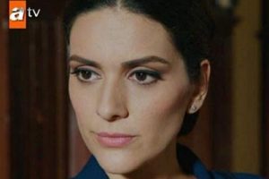 Berg&uuml;zar Korel sosyal medyayı salladı