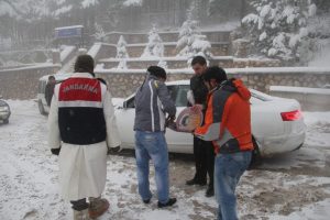 Uludağ Yolu'nda beyaz &ccedil;ile