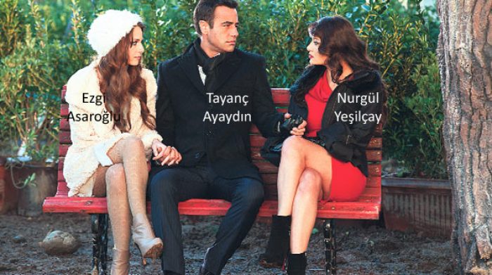 İki g&uuml;zel arasında