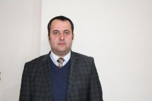 &Ouml;ğrenciyi sınıftan kovan m&uuml;d&uuml;re meydan dayağı