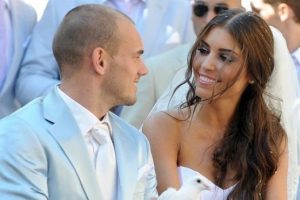 Cim Bom'a Sneijder yardımı Fenerbah&ccedil;e'den