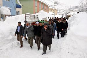 Şırnak'ta &ccedil;ığ d&uuml;şt&uuml; 8 kişilik aile kayıp