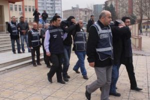 Oto hırsızlık şebekesi &ccedil;&ouml;kertildi