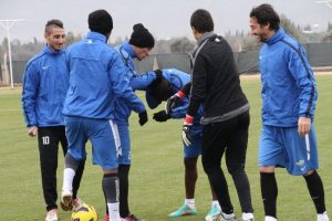 Akhisar Belediyespor'da y&uuml;zler g&uuml;l&uuml;yor