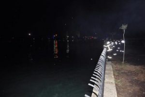 Babasının g&ouml;zleri &ouml;n&uuml;nde intihar etti