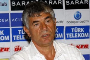 "Oyuncularımın m&uuml;cadelesinden memnunum"