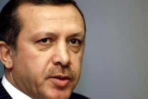 Erdoğan: Vakıf &uuml;niversiteleri hastaneleri kaldırılmalı