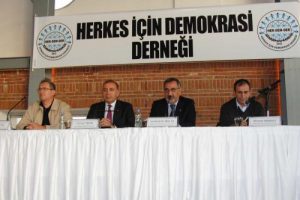 G&uuml;rsel Tekin'den tutsak vekil yorumu