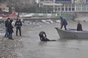Gemlik'te denizde balık&ccedil;ının cesedi bulundu