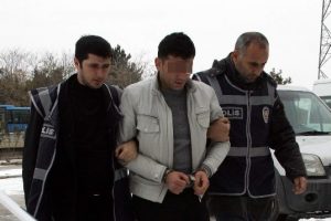 İş yerinde fuhuş yaptırdığı iddia edilen  kişi g&ouml;zaltına alındı